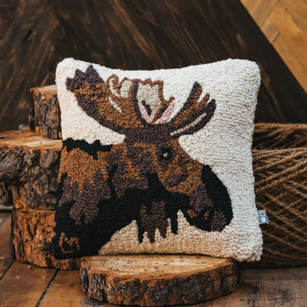 Major Moose Wool Hook Pillow | 18"x18"