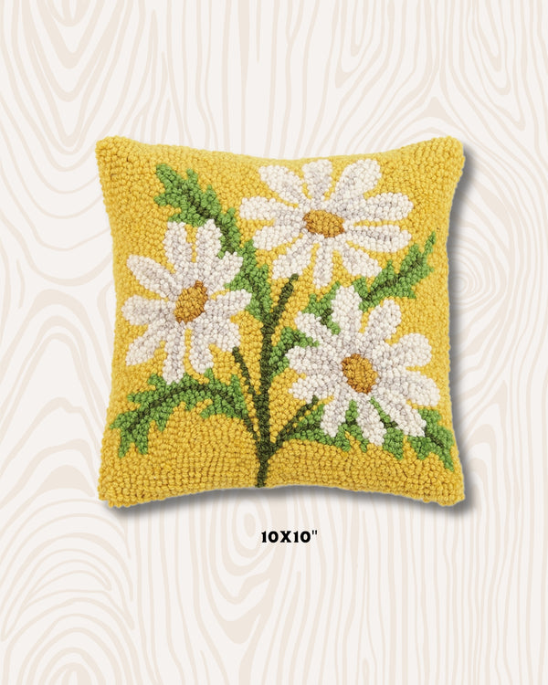 Daisy Wool Hook Pillow | 10x10"